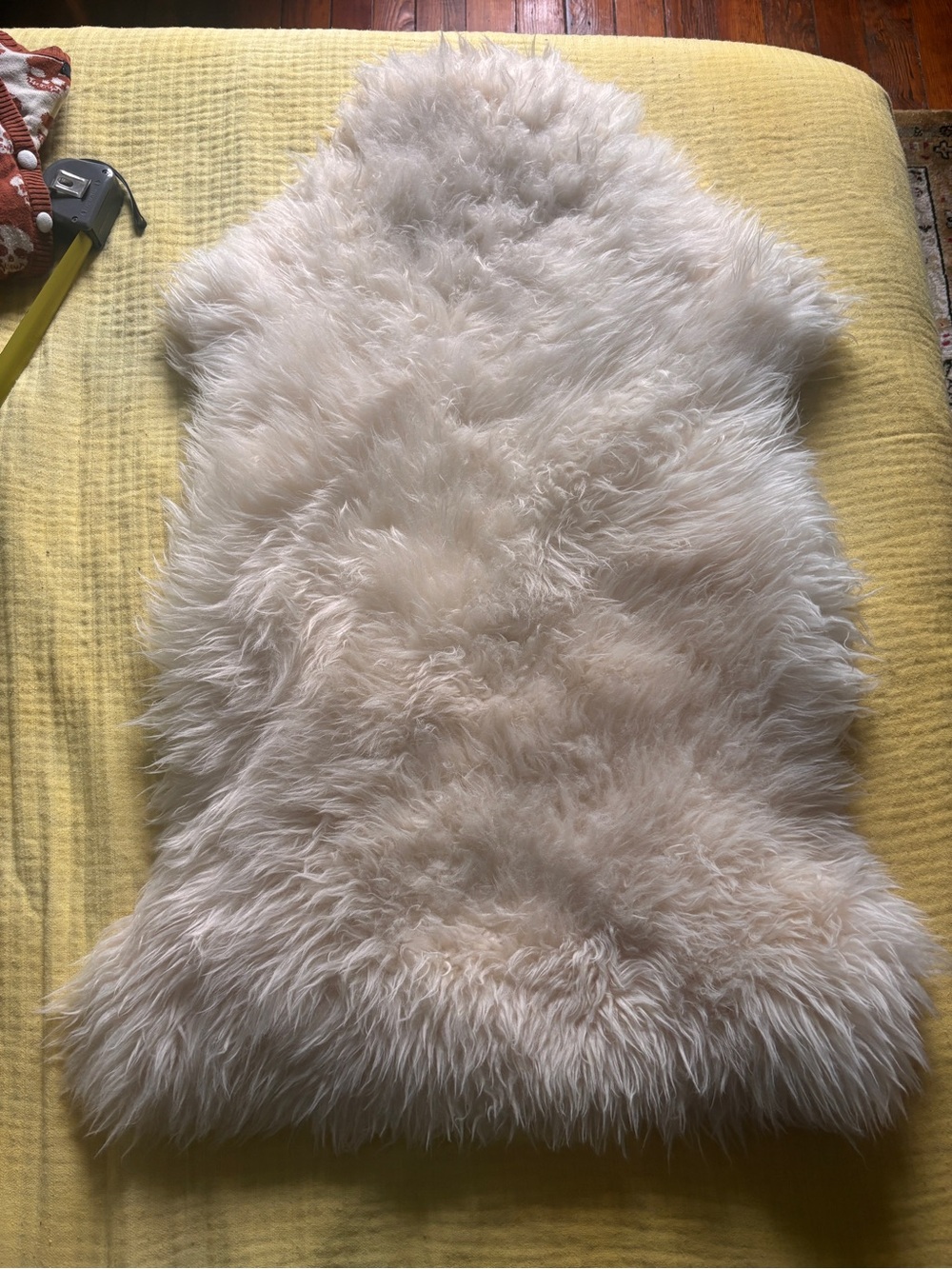 Real Plush Sheepskin Accent Rug in Cream